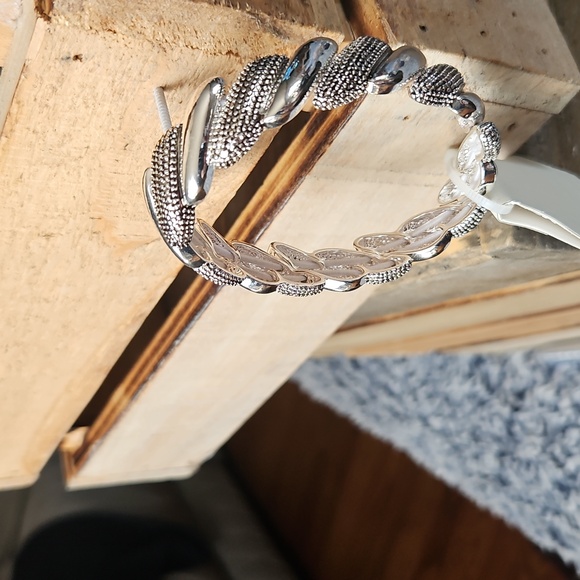 Napier Sterling Silver Bracelet, Stretchable - Picture 10 of 12